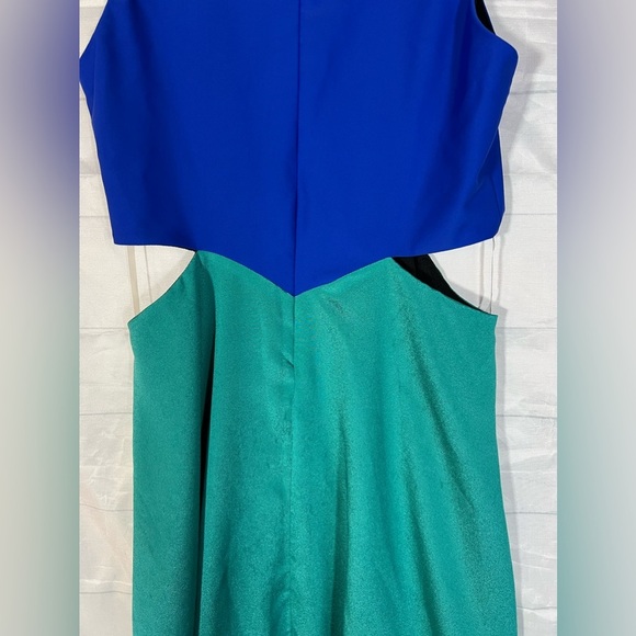 Donna Mizani Colorblock Cut Out Dress Blue - Picture 3 of 10
